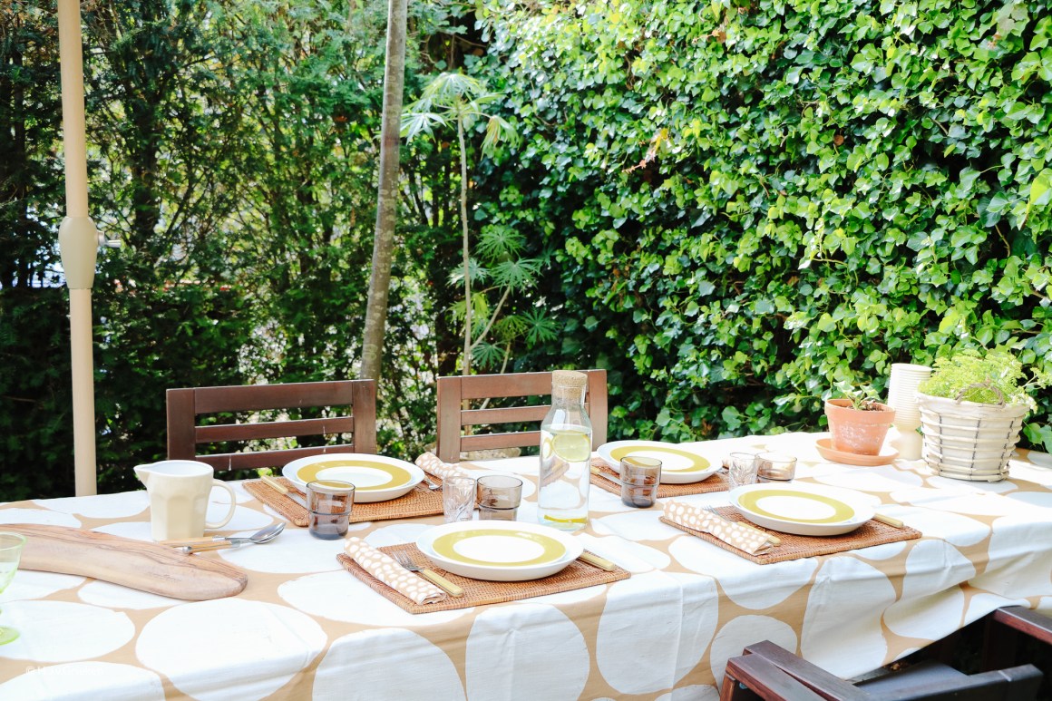 How to Set the Table Outside - woonlookbook